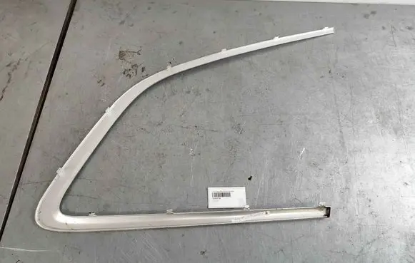 Volvo XC90 Rear side glass trim 31424736 32244387