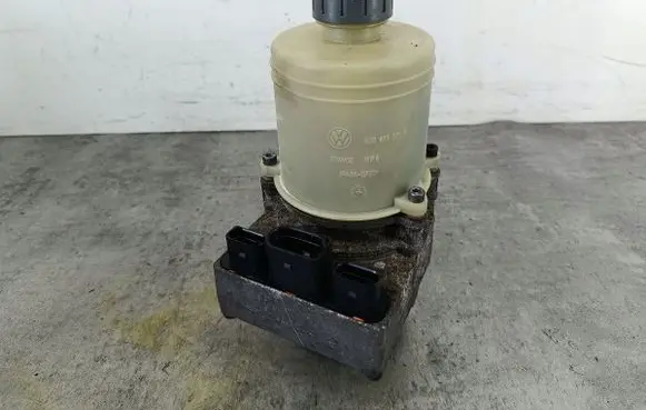 Volkswagen Polo Power steering pump 6Q0423371BHPI