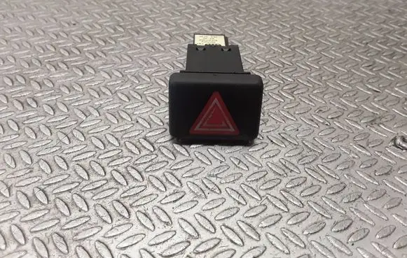Audi A4 S4 B7 8E 8H Hazard light switch 8E0941509