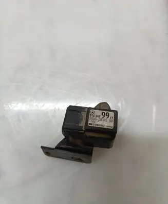Mercedes-Benz C W202 Air pressure sensor 0105429917