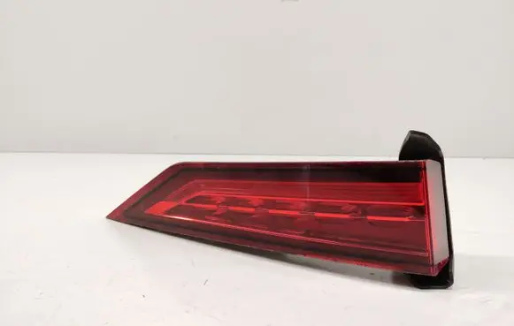 Volvo V60 Tailgate rear/tail lights 32228904