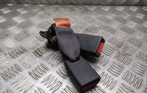 Subaru Legacy Middle seatbelt (rear) TKAB0ES096