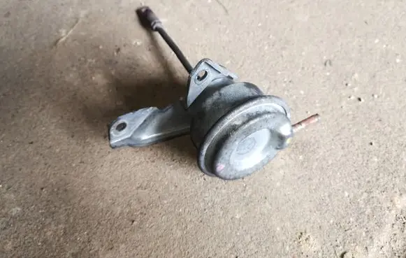 Volvo S80 Turbo system vacuum part 