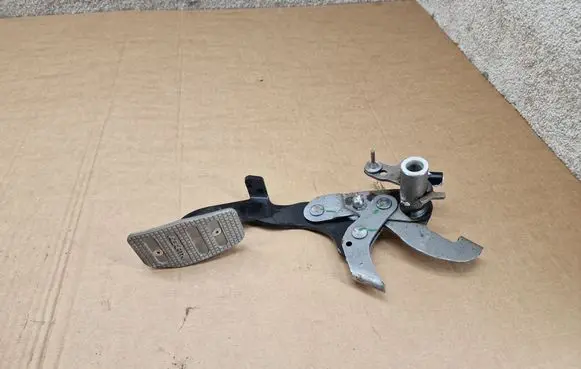 Fiat 500 Abarth Clutch pedal 