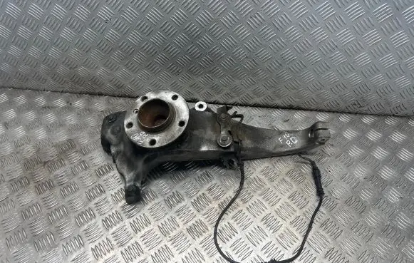 BMW 5 F10 F11 Front wheel hub 6777752