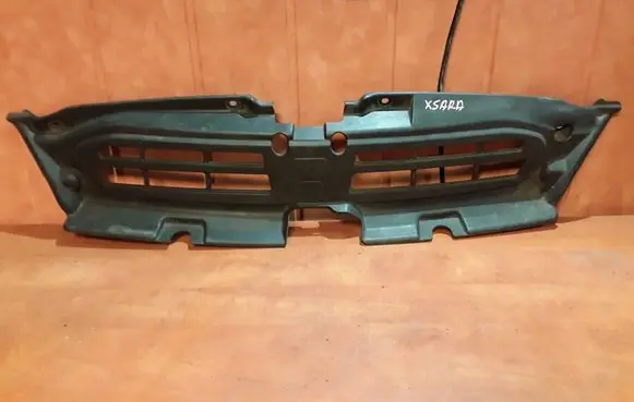 Citroen Xsara Front bumper upper radiator grill 9636764480