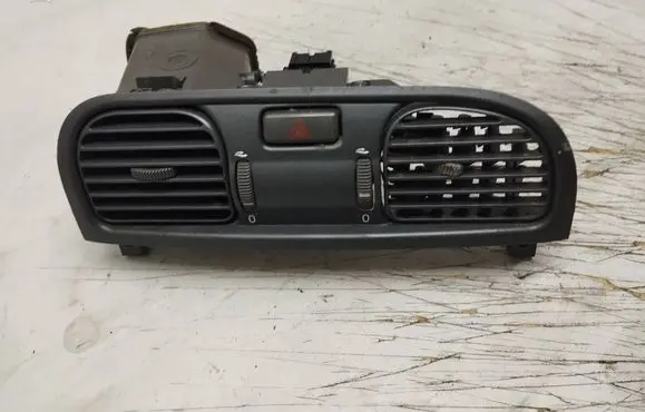 Volvo S40, V40 Dash center air vent grill 30644004 73180