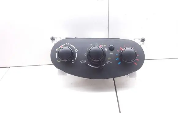 Renault Twingo III Climate control unit 00862900 CW117004