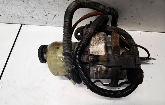 Opel Astra H Power steering pump 
