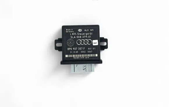 Audi Q7 4L Light module LCM 5LA00837901 8P0907357F