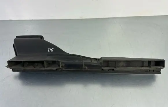 Volkswagen Tiguan Air intake duct part 3Q0129217