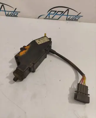 Volkswagen Transporter - Caravelle T4 Central locking motor 701959781A 403844