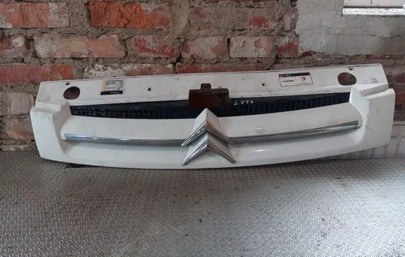 Citroen Berlingo Front bumper upper radiator grill 9644758077