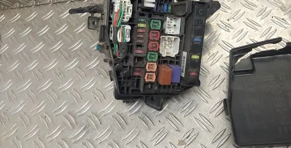 Toyota Yaris Fuse box set
