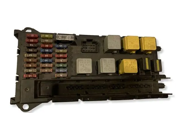 Volkswagen Crafter Fuse module 9065450101