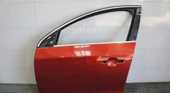 Volvo S60 Front door 702-46