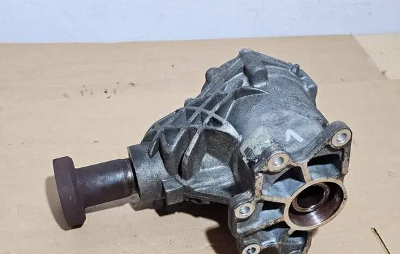 Volvo XC70 Gearbox transfer box case p31325104