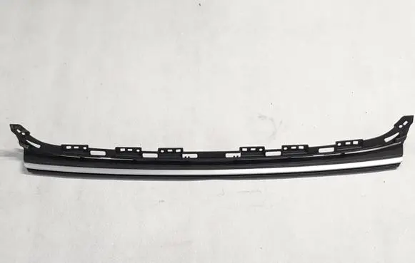 Front bumper lower grill