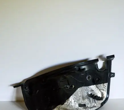 Volkswagen Touareg II Other engine bay part 7P6819512C