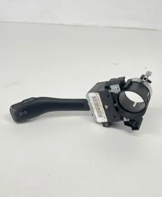 Volkswagen Golf IV Indicator stalk 8L0953513G