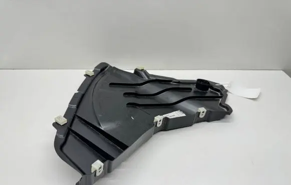 BMW 8 G15 Other body part 8060035