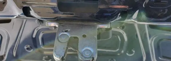 Tailgate/trunk/boot lock/catch/latch
