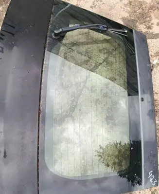 Toyota Prius (XW20) Rear windscreen/windshield window 