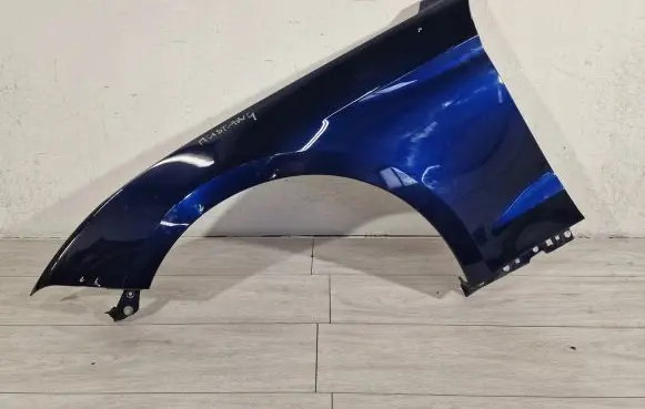 Ford Mustang VI Fender
