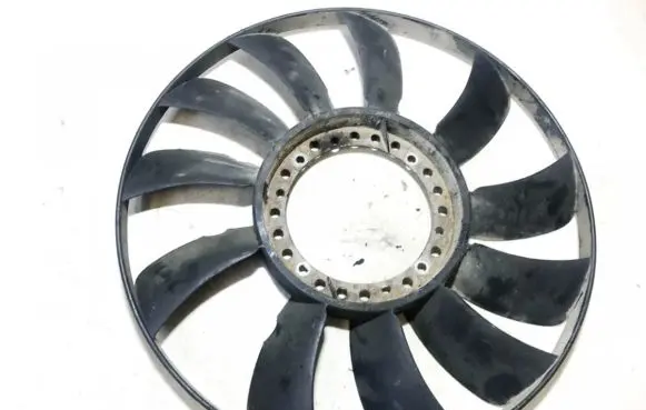Volkswagen PASSAT B5.5 Fan impeller 058121301b