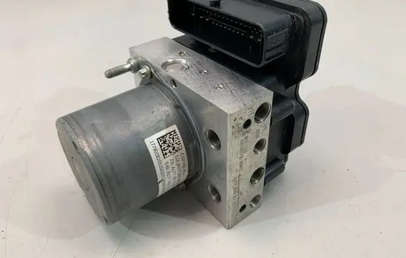 Mercedes-Benz A W177 ABS Pump A1779008205