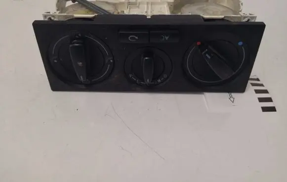 Volkswagen Golf IV Climate control unit 1J0820045F