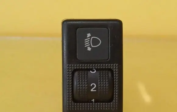 Mazda Premacy Headlight level height control switch BJ3D