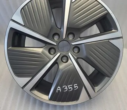 Seat Leon IV R18 alloy rim 