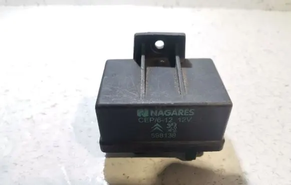 Peugeot 607 Glow plug pre-heat relay 598138