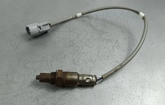 Suzuki SX4 S-Cross Lambda probe sensor 0ZA2004SU001