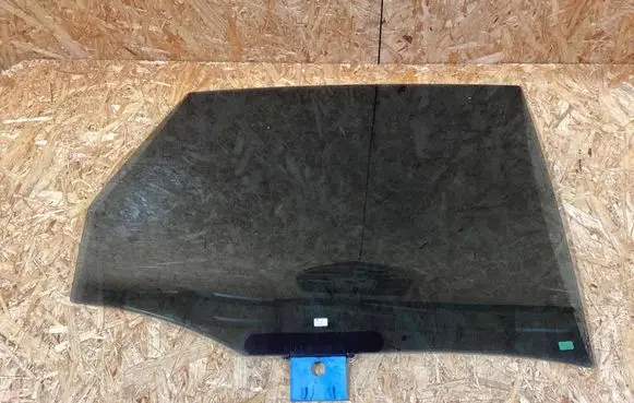 Porsche Macan (95B) Loading door glass trim molding 95b845206b