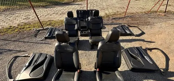 Ford Explorer VI Seat and door cards trim set 