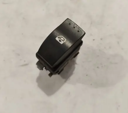 Renault Laguna II Electric window control switch 220510A