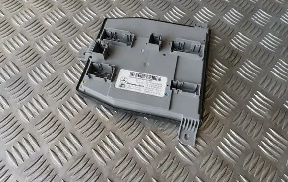 Mercedes-Benz E W213 Comfort/convenience module A2139009219 A2139014203 A1679021701