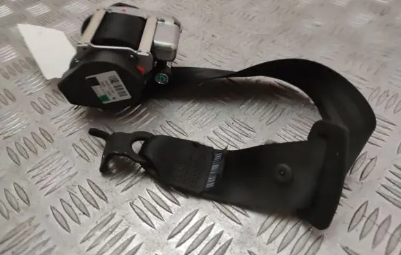 Volvo XC90 Third row seat belt 39825739