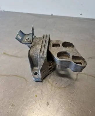 Mercedes-Benz B W246 W242 Engine mount bracket A2462400217