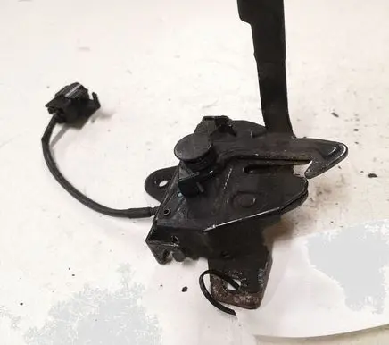 Hyundai Santa Fe Engine bonnet/hood lock/catch
