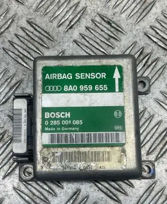 Audi A4 S4 B5 8D Airbag control unit/module 8A0959655 0285001085