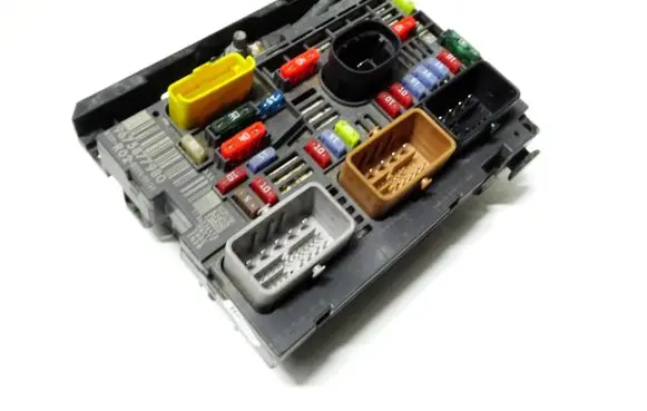 Peugeot 3008 I Fuse box set 9675877980