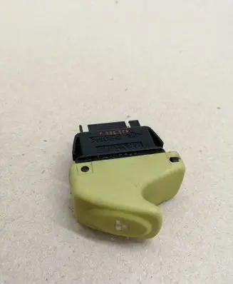 Renault Twingo I Electric window control switch 425386