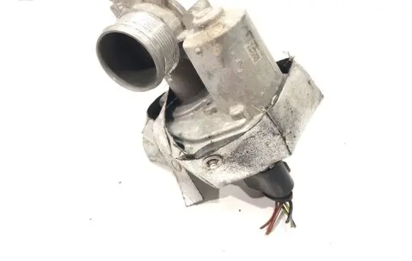 Volkswagen PASSAT B8 Engine shut-off valve 04L131501C