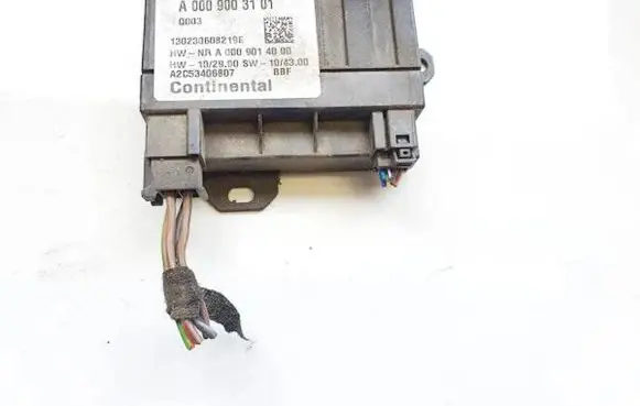 Mercedes-Benz E W212 Fuel injection pump control unit/module A0009003101 A0009014000