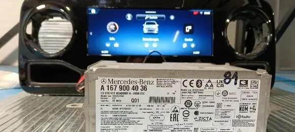 Mercedes-Benz GLE W167 Radio/GPS head unit trim A1679004036