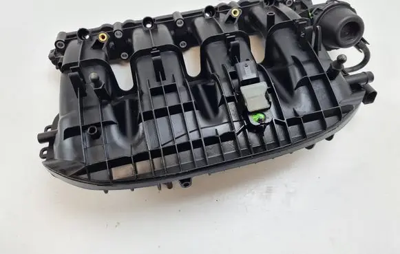 Audi A5 Sportback 8TA Intake manifold 06K133201R