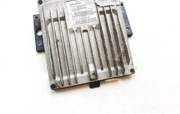 Renault Megane II Engine control unit/module 8200911560